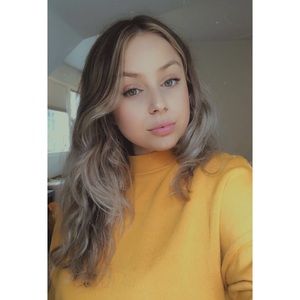 Meet your Posher, Olivia